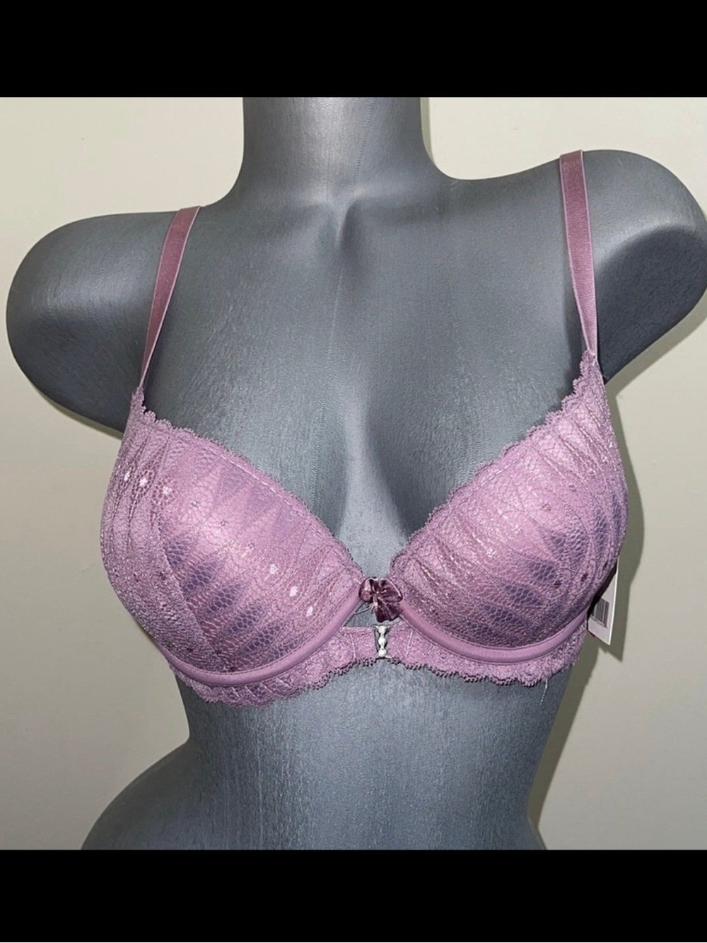 PUSH UP GENTLE LACE T-SHIRT LIGHTLY LINED BRA UNDERWIRE 3 HOOKS. NWT